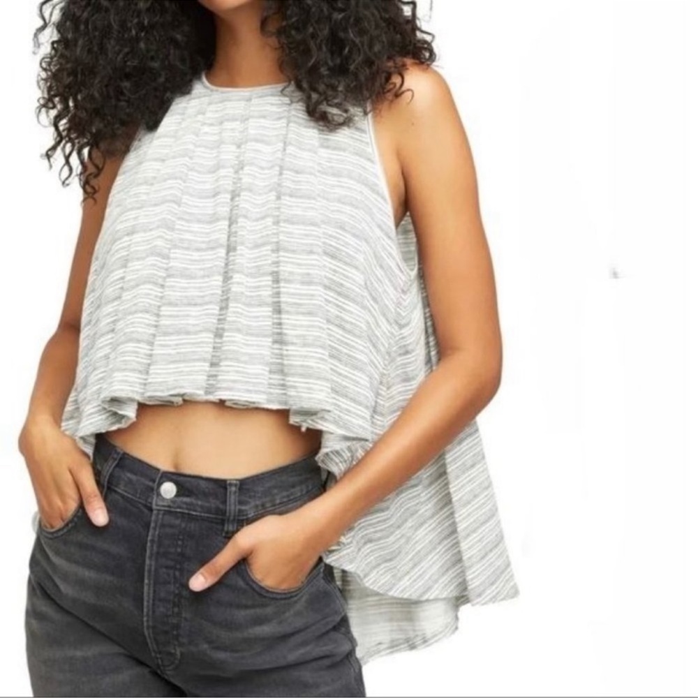 FREE PEOPLE High/Low Tank sleeveless striped cream navy color size M Crewneck